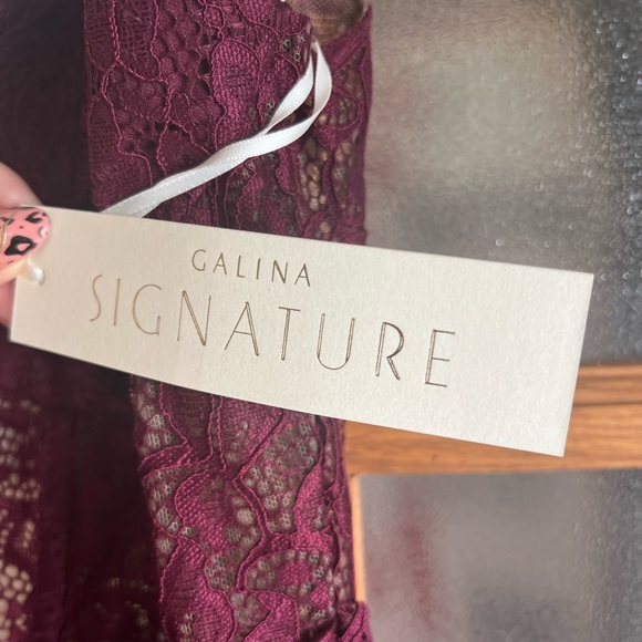 Bridesmaid dresses x3 or a beautiful dress for a night out - Picture 4 of 7